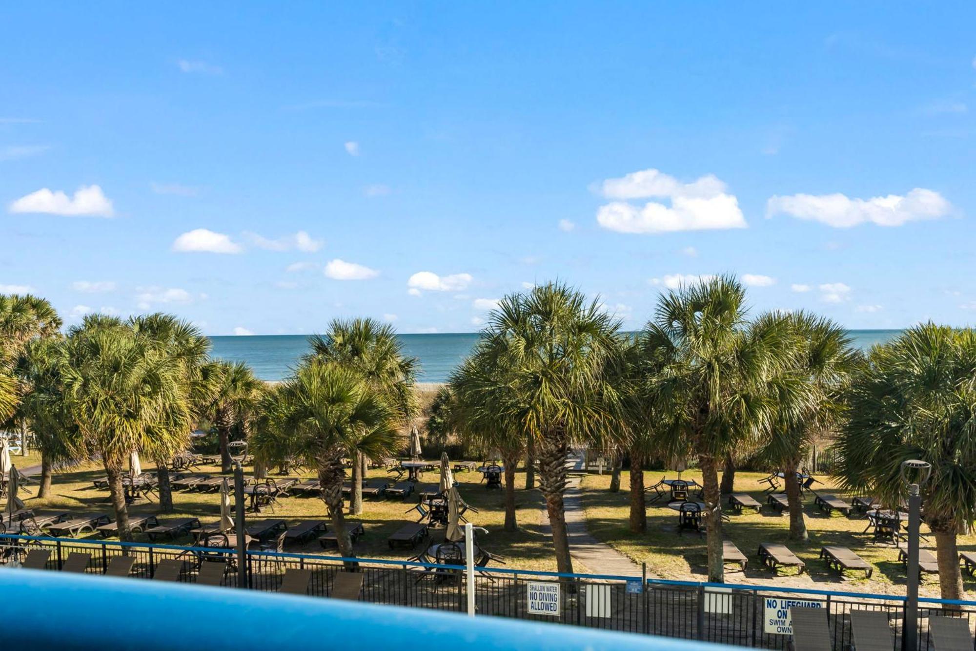 Recently Remodeled Double Queen Condo- Oceanfront Views! Boardwalk 135 Миртъл Бийч Екстериор снимка