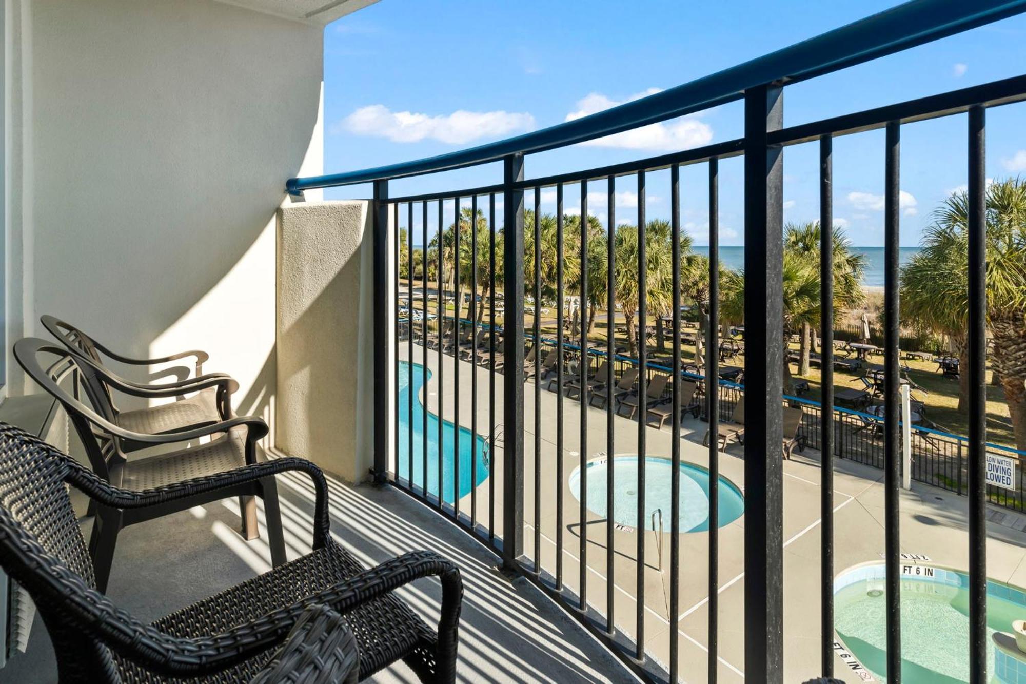 Recently Remodeled Double Queen Condo- Oceanfront Views! Boardwalk 135 Миртъл Бийч Екстериор снимка